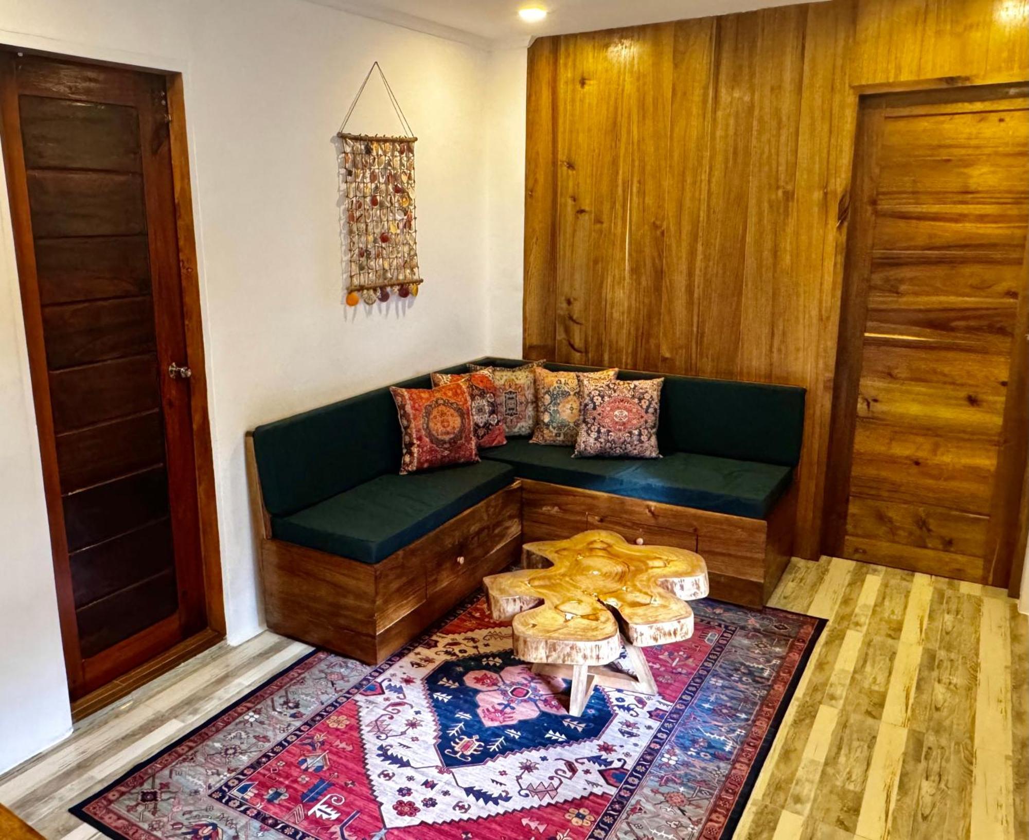 Araw Homestay - Boutique Comfort General Luna  Exterior photo